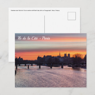 Carte Postale Lever de soleil sur l'île de la Cité et Notre Dame