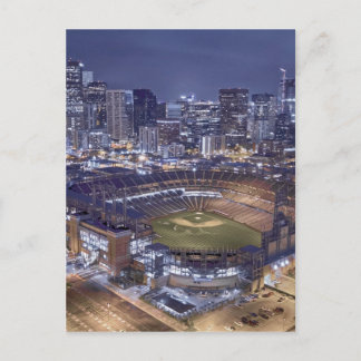 Carte Postale Ligne d'horizon de la ville de Denver et Coors Fie