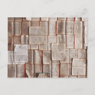Carte Postale littéraire de livres à visage ouvert