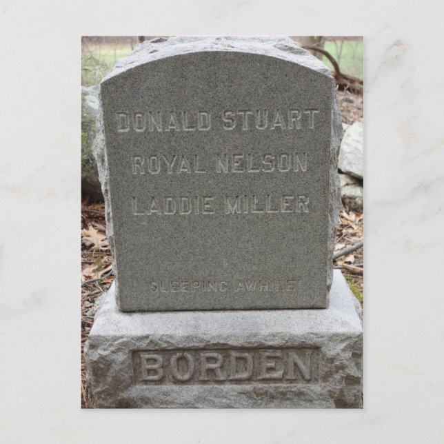 Carte Postale Lizzie Borden - Pierre de tête du cimetière pour a (Devant)