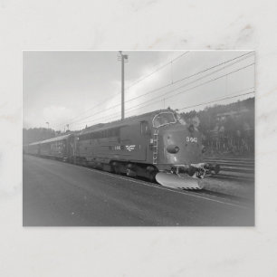 Carte Postale Locomotive diesel norvégien Di3 642 à Dombaas.