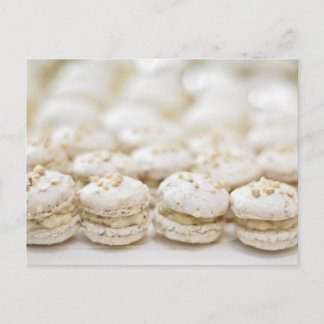 Carte Postale Macarons blancs