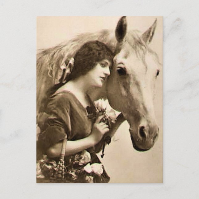 Carte Postale Madame et cheval (Devant)
