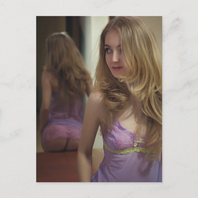 Carte Postale Magnifique ! Fille dans la nuit mignonne (Devant)