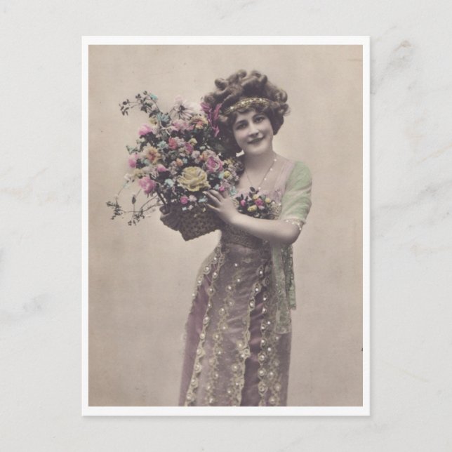 Carte Postale Magnifiquement habillée Retro Jeune Femme (Devant)