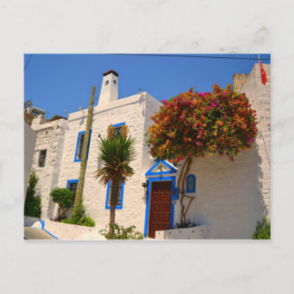 Carte Postale Maison Blanche avec porte bleue