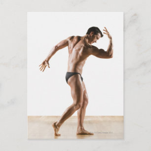 Carte Postale Male body builder flexing and posing 2