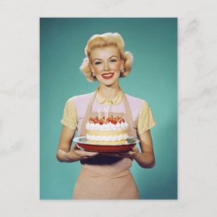 Carte Postale Maman Rétro Tenant un Gâteau de Célébration