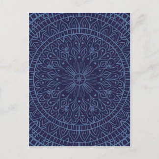Carte Postale Mandala design en bleu profond