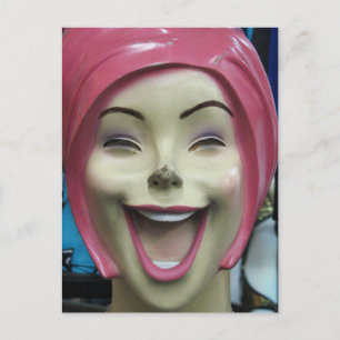 Carte Postale Mannequin Rieur Fou ~ Fille de la Vallée Inquiétan