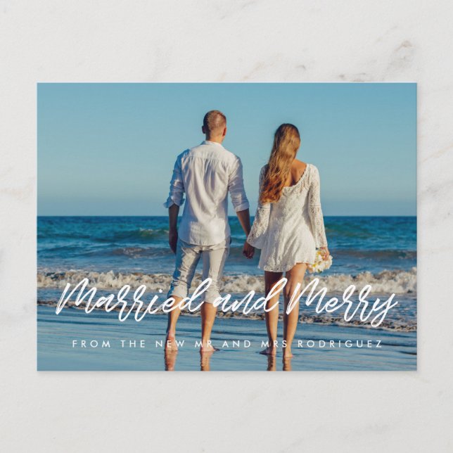 Carte Postale Marié et Joyeux couple moderne photo de vacances (Devant)