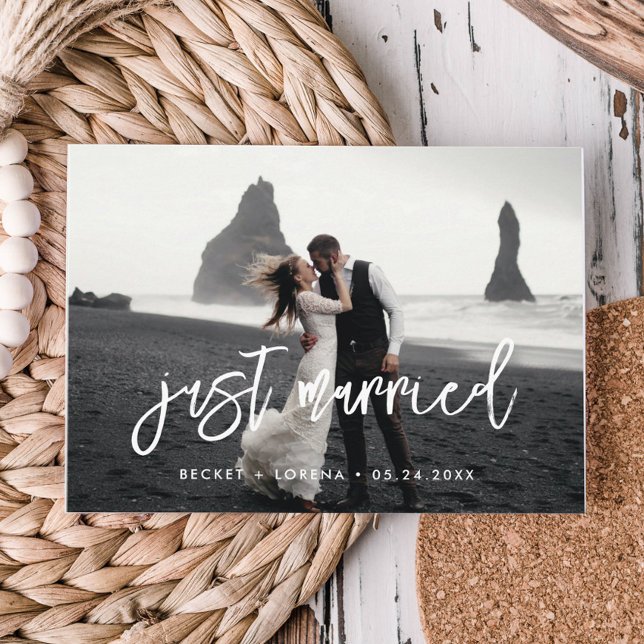 Carte Postale Mariés tout juste Photo de mariage contemporain mo (Créateur téléchargé)