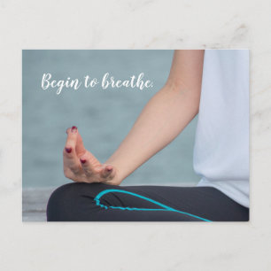 Carte Postale Méditation au yoga Commence à respirer le doigt
