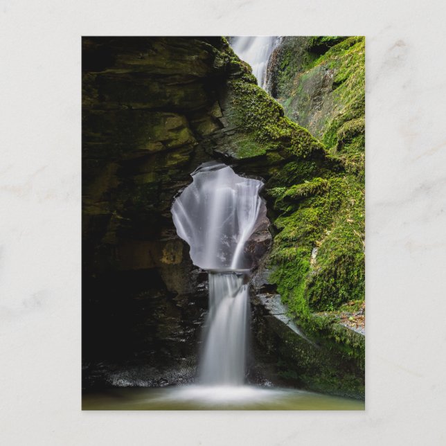 Carte Postale Merlin's Well, St. Nectan's Glen, Cornwall (Devant)
