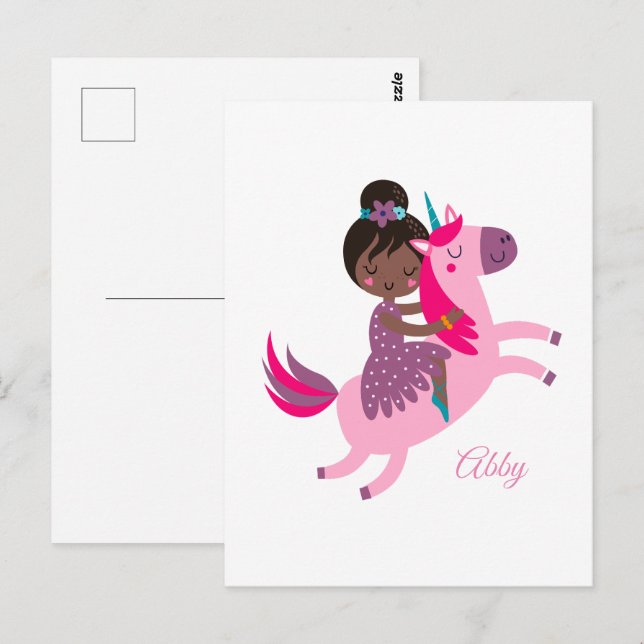 Carte Postale Mignonne Black Haired Girl équitation sur une lico (Devant / Derrière)