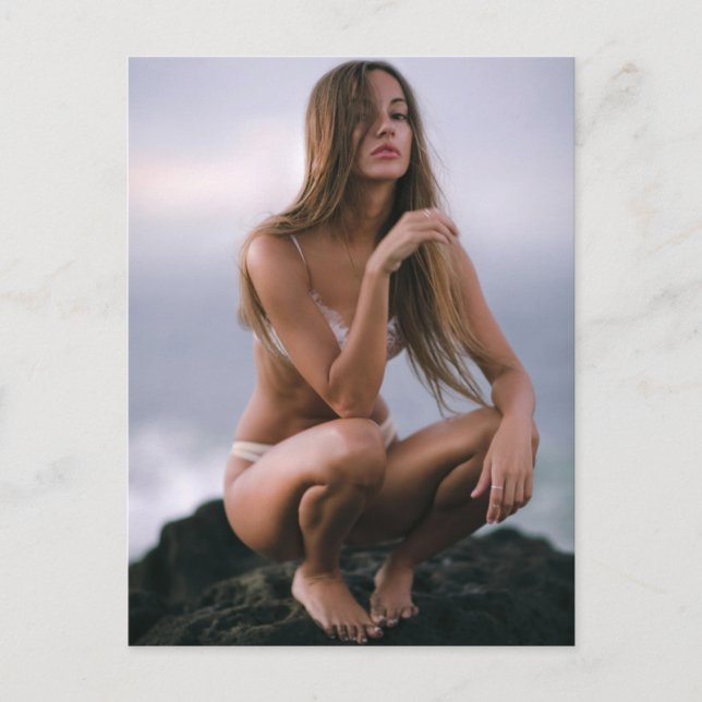 Carte Postale Modèle de bikini pour bébé de plage (Devant)