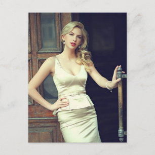 Carte Postale Modèle de mars du mois