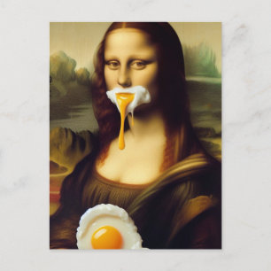 Carte Postale Mona drôle avec un oeuf sur sa bouche
