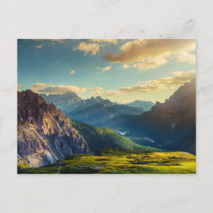Carte Postale Montagnes et Vallée au coucher du soleil