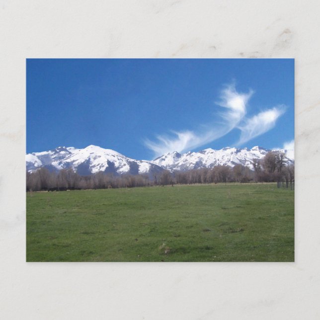 Carte Postale Montagnes rouges en avril (Devant)