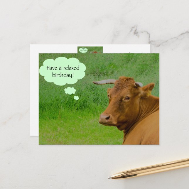 Carte Postale Moo ! Vache mignonne souhaite un anniversaire déte (Devant/Arrière en situation)