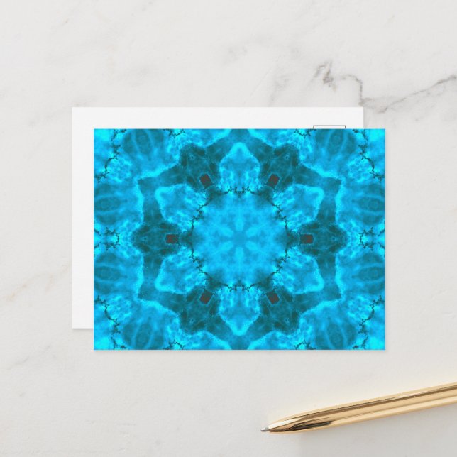 Carte Postale Motif de kaléidoscope bleu glace givrée (Devant/Arrière en situation)