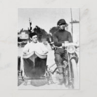 Moto vintage Biker Outlaw et Sidecar