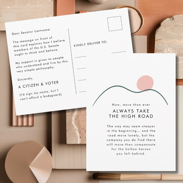 Carte Postale Mountain Sun Prenez la route pour les sénateurs (Abstract Mountain and Sun Take the High Road Motivational Quote Postcard for Senators)