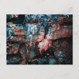 Carte Postale Mur de pierre dramatique avec textures rouge et bl