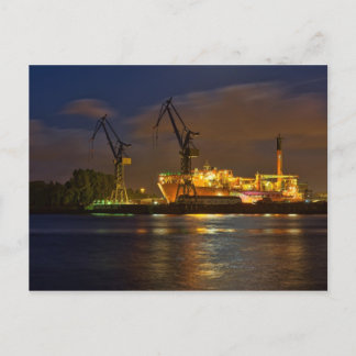 Carte Postale Navire dans un chantier naval de Hambourg