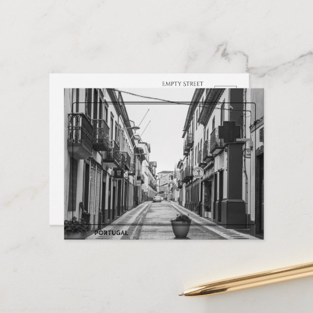 Carte postale noire et blanche de en Portugal (Devant/Arrière en situation)