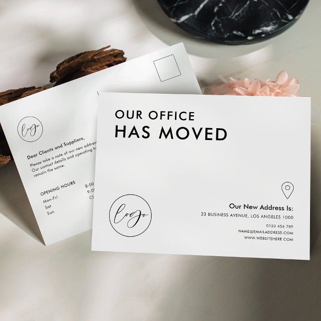 Carte Postale Nous avons déplacé le changement d'adresse du bure (Add your logo, opening times, and new address to make modern company change of address postcards)