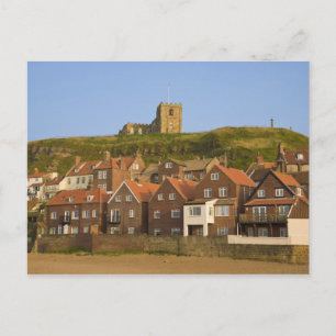 Carte Postale Nouveaux logements et église St Margarets, Whitby,