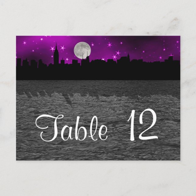Carte Postale NYC Skyline Silhouette Lune violette Numéro de tab (Devant)