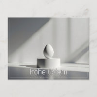 Œuf de Pâques minimaliste sur un socle moderne