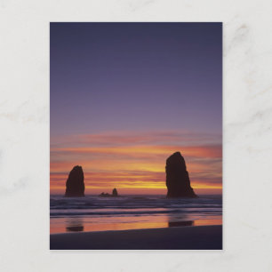 Carte Postale OU, côte de l'Oregon, Cannon Beach, piles de mer à