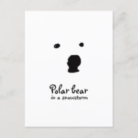 Ours polaire dans un t-shirt d'orage de neige
