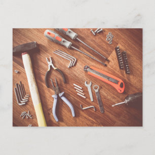 carte postale outils homme à tout faire