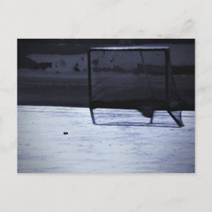 Carte Postale Palet de hockey sur glace vide de filet en hiver