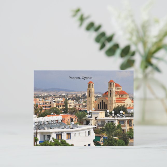 Carte Postale Paphos, Chypre pittoresque vue, (Debout devant)