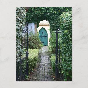 Carte Postale Passerelle mystérieuse ouverte