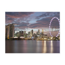 Paysage urbain de Singapour au coucher du soleil
