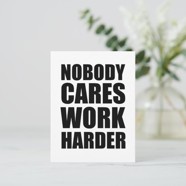 Carte Postale Personne Ne Se Soucie De Travailler Plus Dur Fitne (Debout devant)