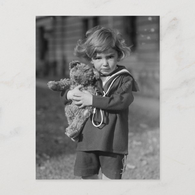 Carte Postale Petit garçon avec ours en peluche : 1923 (Devant)