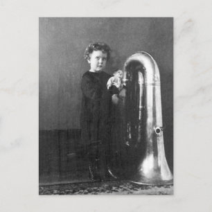 Carte Postale Petite fille Tuba