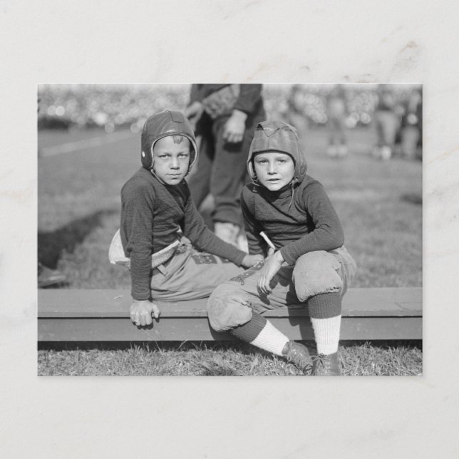 Carte Postale Petits joueurs de football, 1925 (Devant)