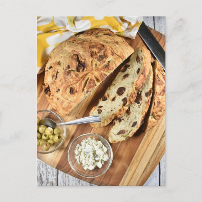 Carte Postale Photographie de nourriture Pain aux figues au from (Devant)