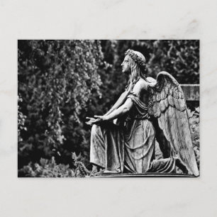 Carte Postale Photographie noir et blanc agenouillant ange