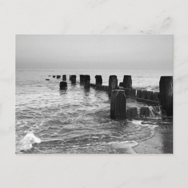 Carte Postale Photographie noir et blanc - "brise-mer" (Devant)