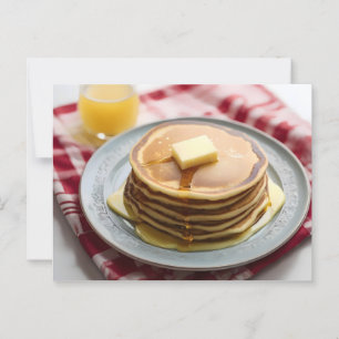 Carte Postale Pile de crêpes sur plaque recouverte de sirop